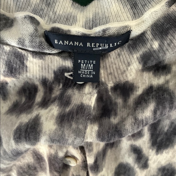 🦋2 for $35 Banana Republic Animal Print Cardigan - Picture 4 of 7